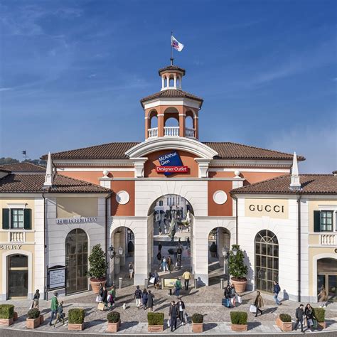 fendi serravalle outlet|serravalle outlet milan.